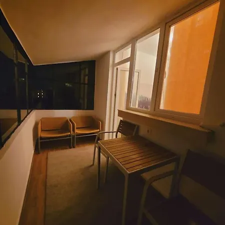 شقة 1a *